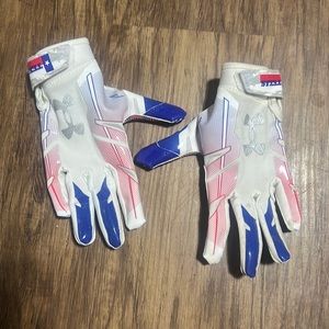 Under armour football gloves.